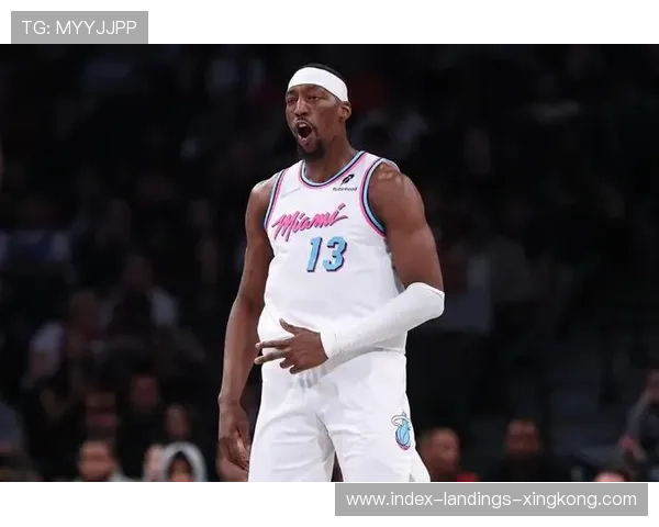 阿德巴约篮下强硬,迈阿密内线占据先机